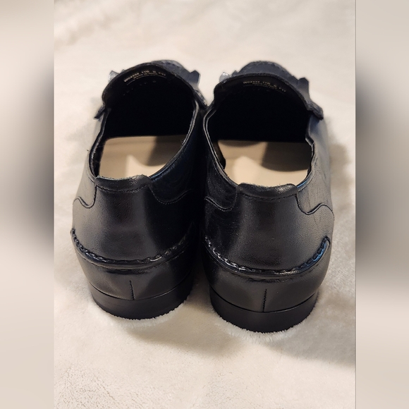 Cole Haan Wmns Stassi Fringed Penny Loafer - Picture 3 of 5